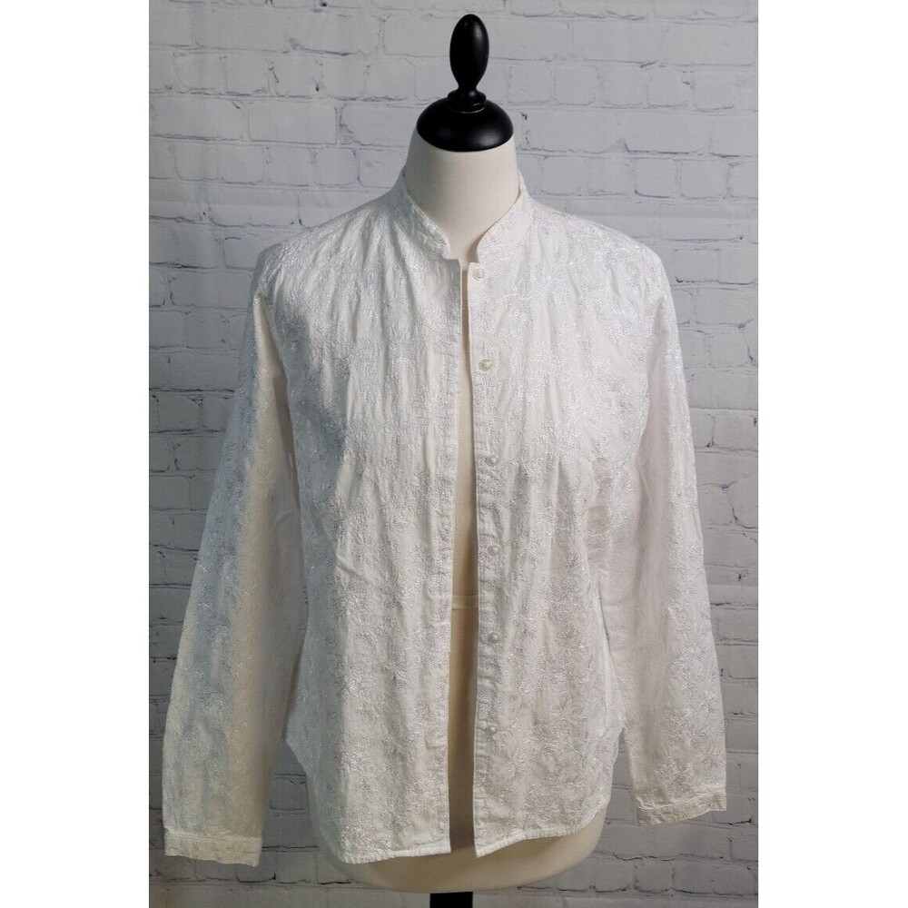 Vintage Eddie Bauer White Button Down Top size Med with a Design